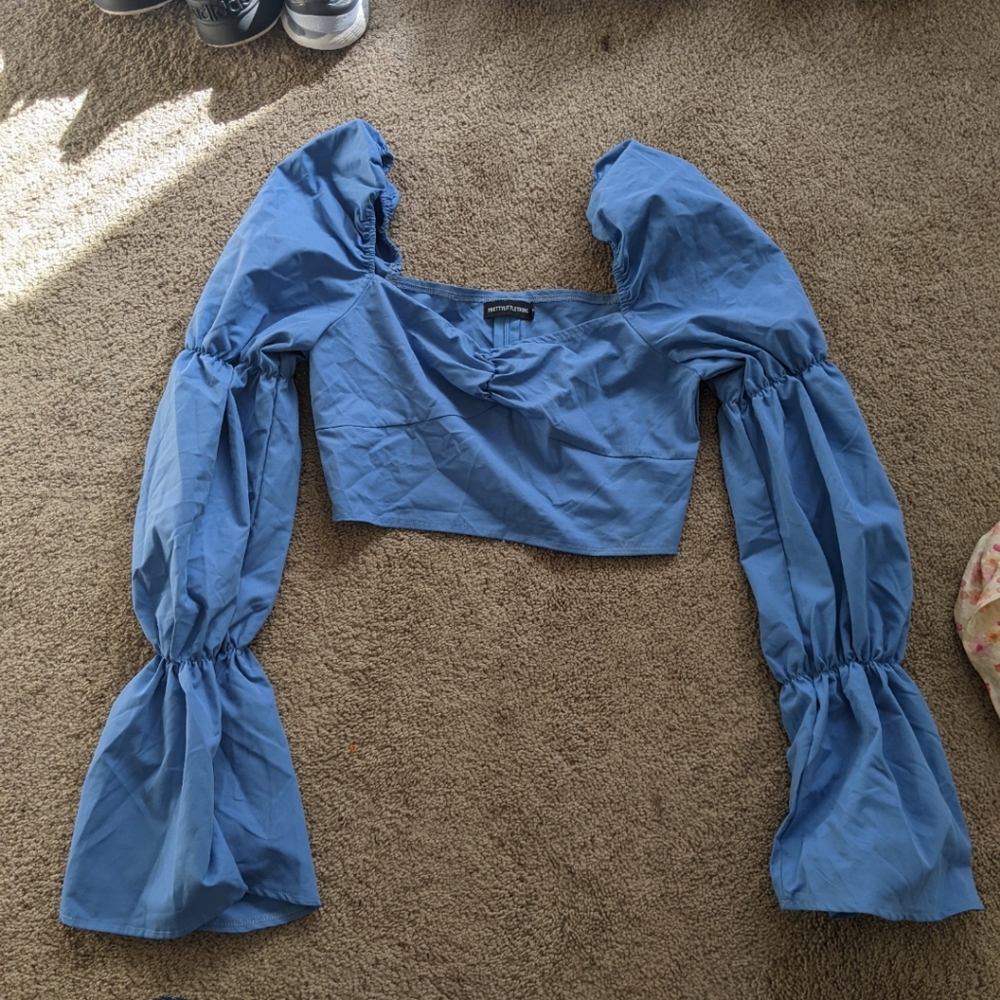 PrettyLittleThing puff sleeve top